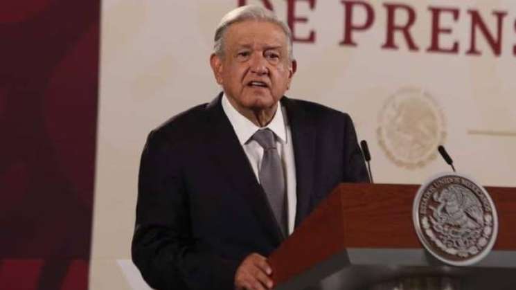 AMLO respetará veda, pero mantendrá mañaneras 