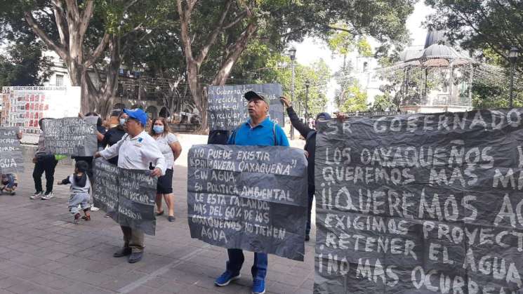 Ambientalistas marchan por falta de agua en la ciudad de Oaxaca