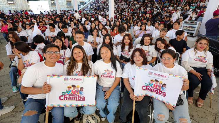 Beneficiará Mi Primera Chamba a egresados de universidades 