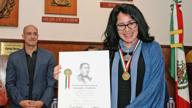 Cientifica de la UNAM Alcántara Ayala gana Medalla Vernes