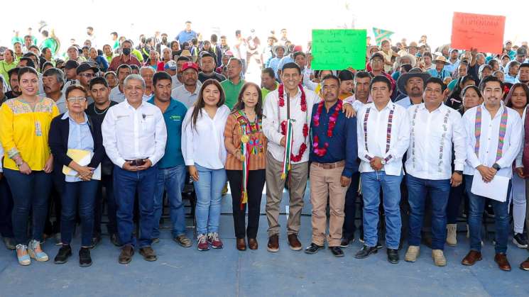 Inversión en viviendas, escuelas y salud para San Miguel Piedras