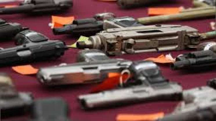 Juez aprueba demanda de México a 5 fabricantes de armas de EU