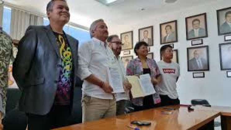 UABJO firman convenio con organizaciones LGBT+ de Oaxaca 