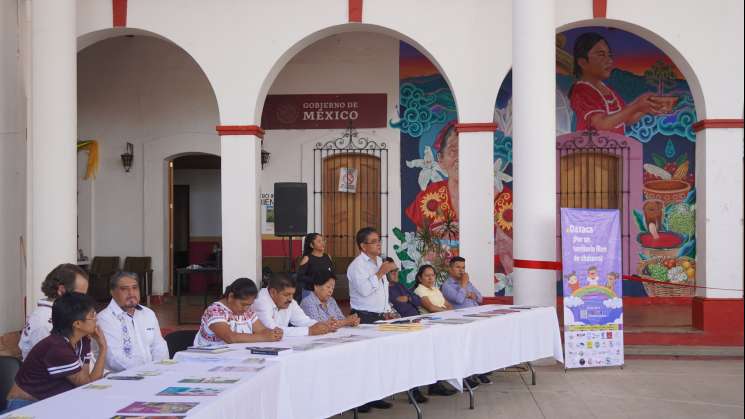 Se inaugura Mural en San Andrés Huayapam de salud alimentaria