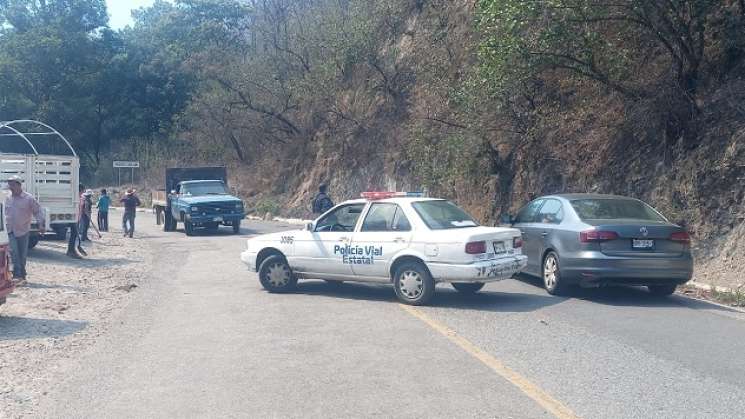 Cierran Carretera 175 Oaxaca- Tuxtepec  por incendio forestal   