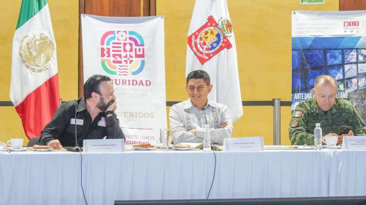  Gobernador de Oaxaca convoca a la ciudadanía a emitir su voto   