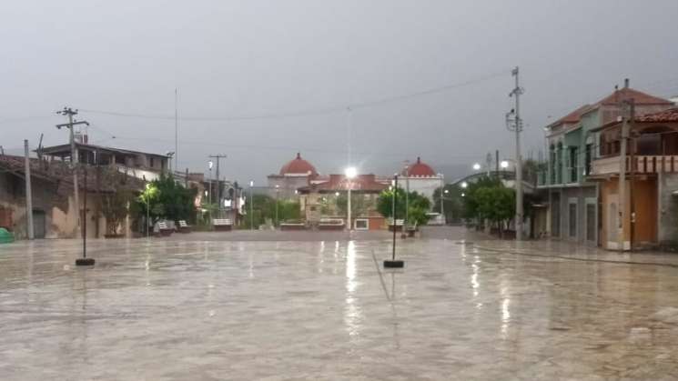  Daños e inundaciones tras lluvias intensas en Itsmo y costa