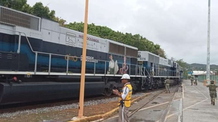 Ferrocarril del Istmo de Tehuantepec realiza 1er viaje de carga 
