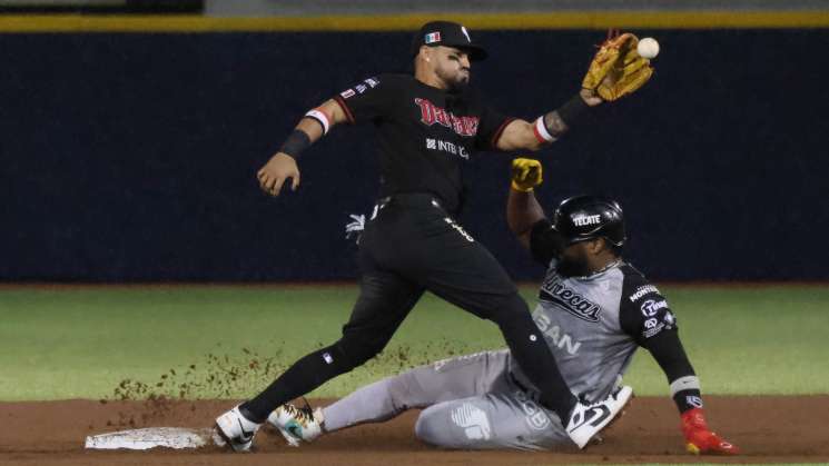 Guerreros y Olmecas dividen triunfos en doble cartelera 