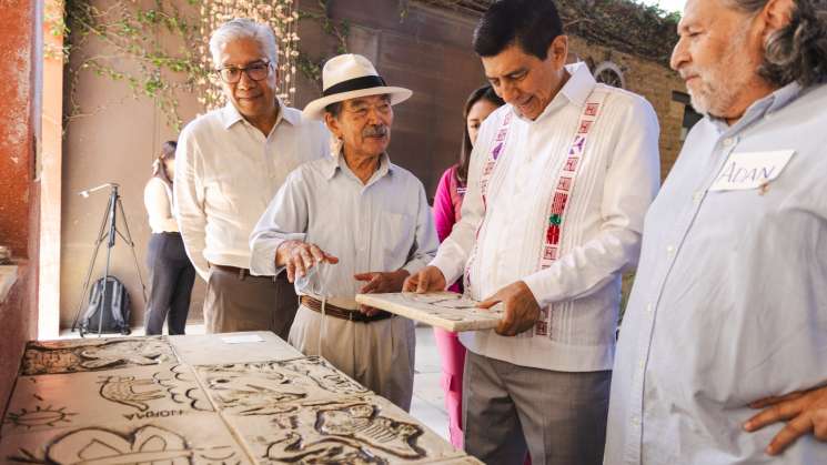 Inicia tercer taller de cerámica para muro del parque primavera 