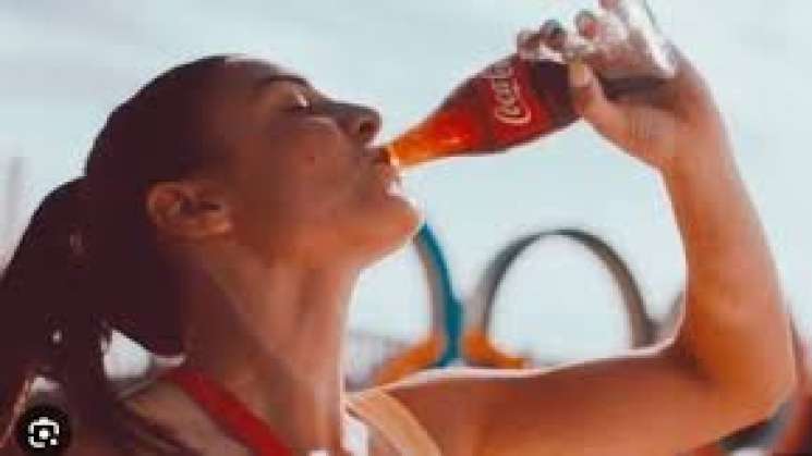 Piden más de 50 ONGS a COI cancelar convenio con Coca-Cola 