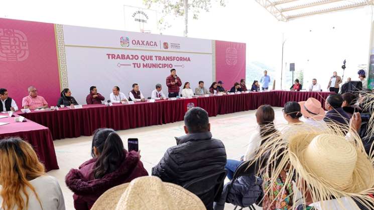 Llega a San Cristóbal Amoltepec programa trabajo que trasforma 