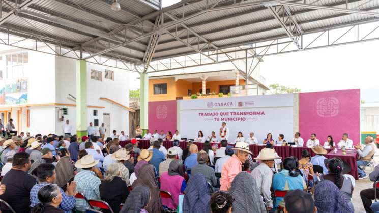  Yogana es partícipe de la Primavera Oaxaqueña con obra pública 