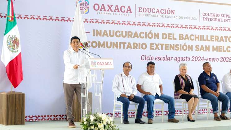 Inaugura Salomón Jara Bachillerato en San Melchor Betaza