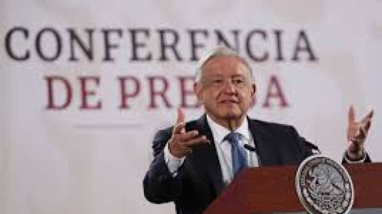 Rechaza AMLO inscribir su frase en Congreso de Oaxaca 