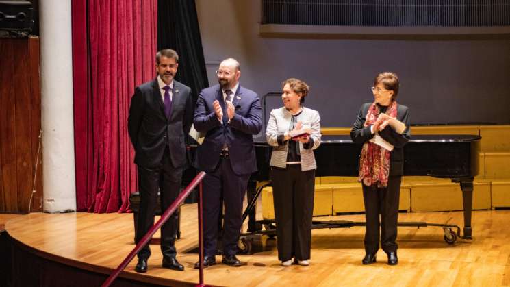 Inbal reconoce a Jaime Nunó, compositor del Himno Nacional 