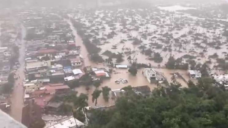 700 casas en riesgo por deslaves en Oaxaca tras 