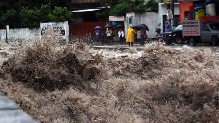 Suman ocho decesos en Guerrero por paso de 