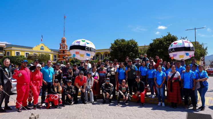  Oaxaca vive la fiesta de la Carrera Panamericana 