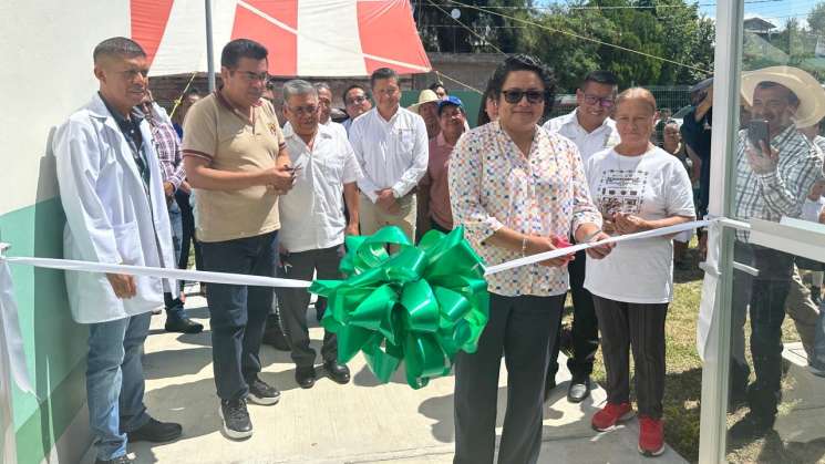  Inauguran Centro de Salud de San Nicolás Hidalgo   