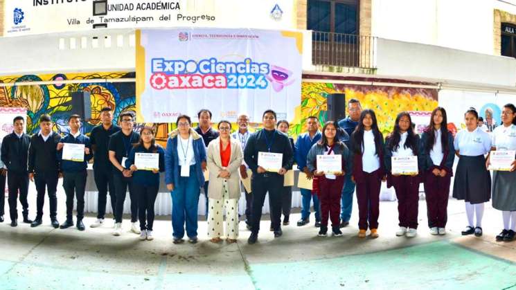  Destacan universitarios en ExpoCiencias Oaxaca 2024 de mixteca