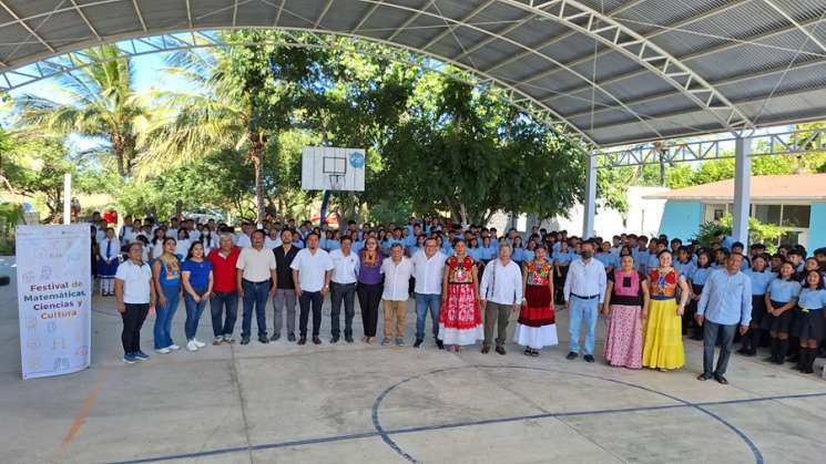 Hacen Festival de Matemáticas en BIC de Álvaro Obregón, Juchitán