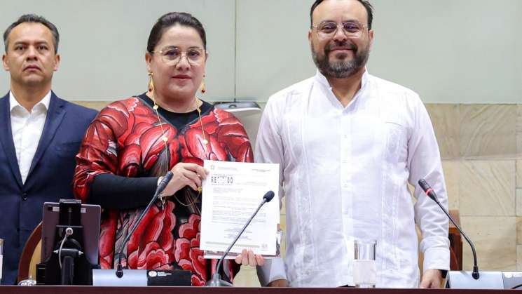 Entrega Poder Ejecutivo 2° Informe de Gobierno al Congreso Local 