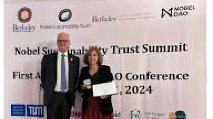 Recibe Claudia Shembaum el premio Nobel Sustainability Trust