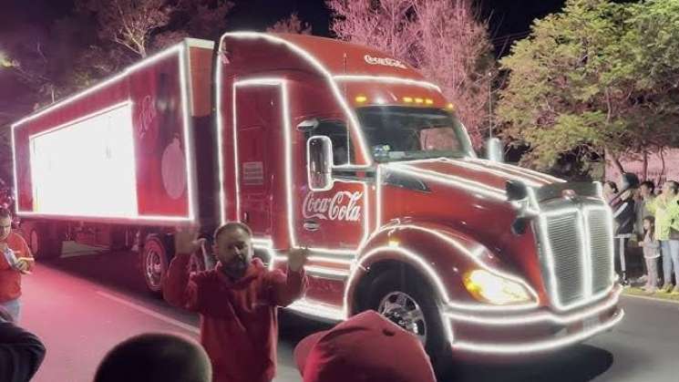 A.C. exige a Cofepris detener Caravanas navideñas de Coca-Cola 