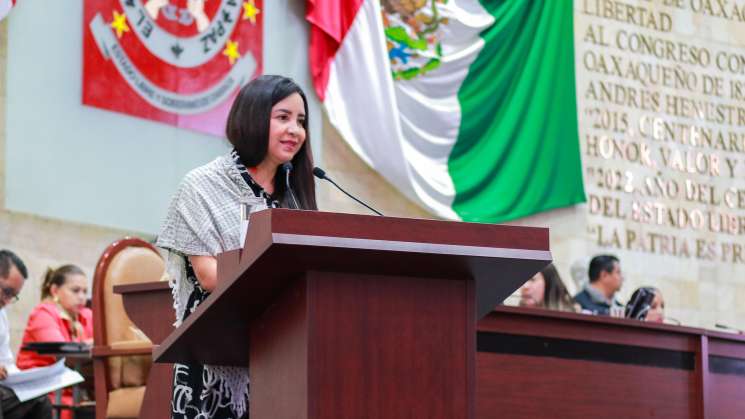 Analiza Congreso local registro de huérfanos por feminicidio