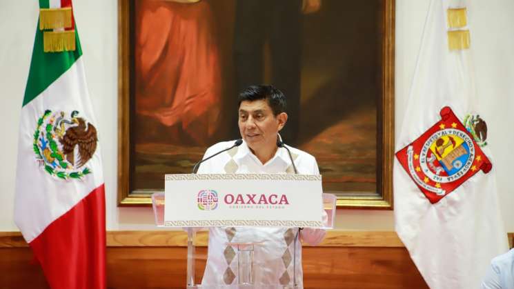 Salomón Jara respalda al Congreso de Oaxaca supresión de plazas