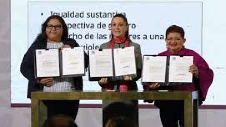 Shembaum firma 7 leyes secundarias aprobadas para mujeres 