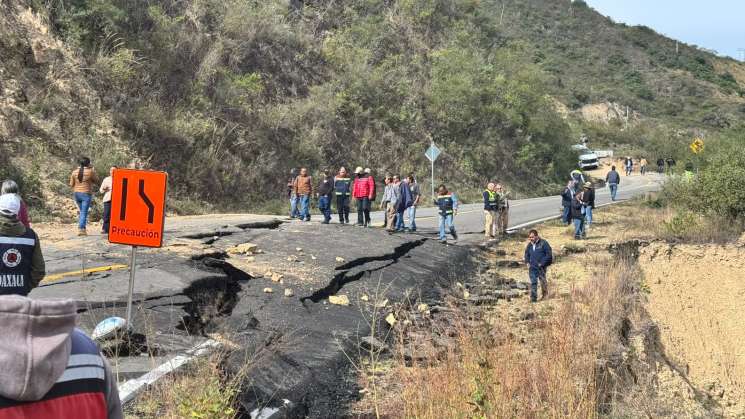 Inspeccionan tramo Oaxaca-Tuxtepec por agrietamientos y deslaves