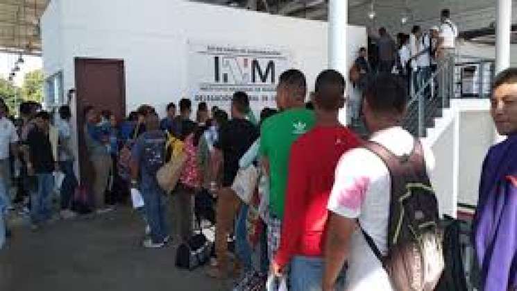 Denuncian venta de formas migratorias en frontera sur de México 