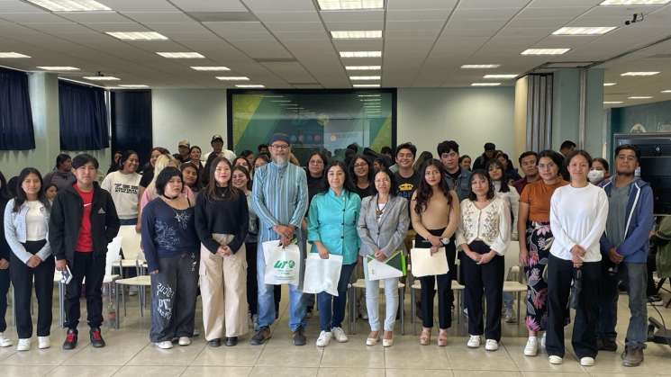 Estudiantes de UTVCO participan en conferencia sobre alimentación