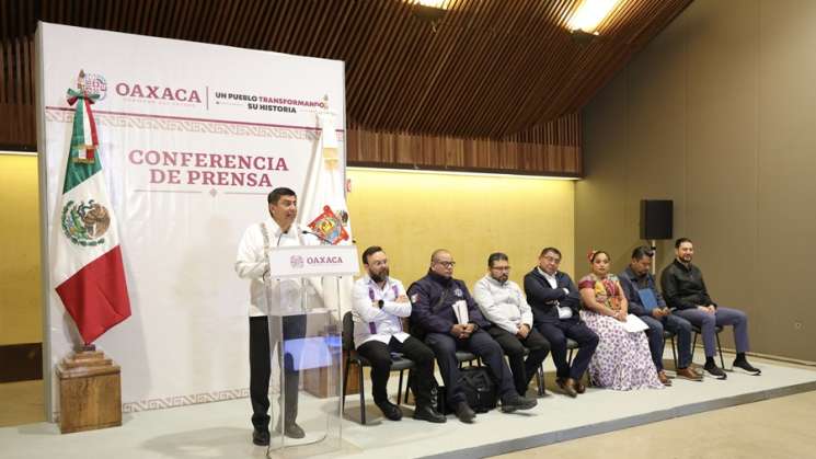 Más de 2 mmdp en reencarpetamiento de carreteras para Oaxaca 