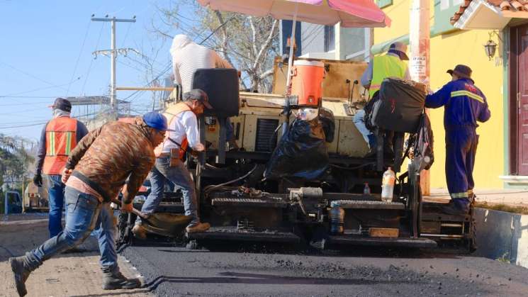 Rehabilitan 45.8 kilómetros de vialidades en capital de Oaxaca  