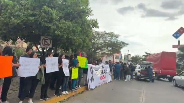 Exigen justicia veterinarios de Oaxaca por crimen de  Héctor Hdz.