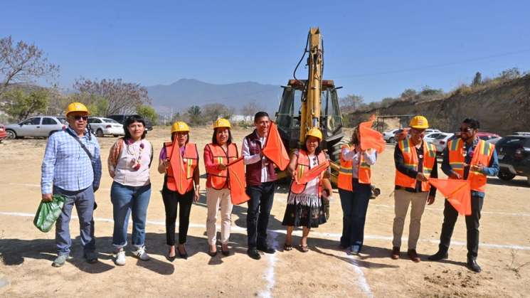 Contruyen aulas didácticas en Cobao de San Antonio de la Cal