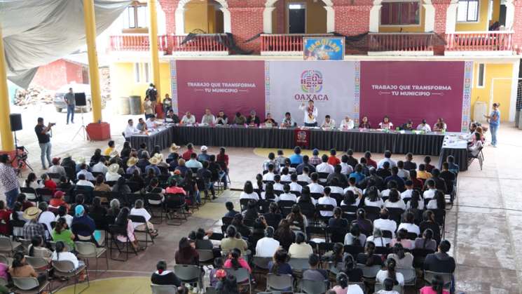 Avanza el bienestar de Santiago Camotlán con Primavera Oaxaqueña