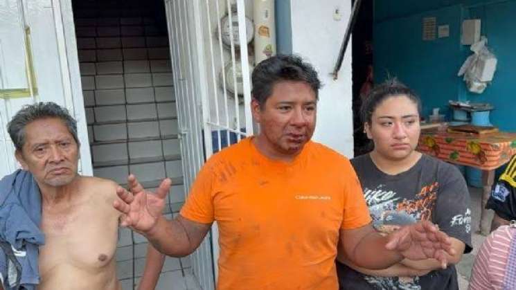 En Oaxaca detienen y golpean a periodista y a su familia