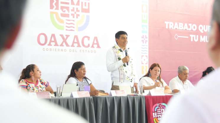 Primavera Oaxaqueña atiende necesidades de Santa María Tecomavaca